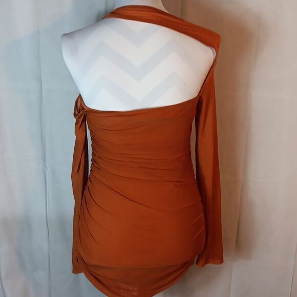 Elegant One-Shoulder Brown Dress - Picture 3 of 6